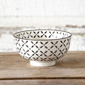 Set/2 Black & White Artisan Bowls